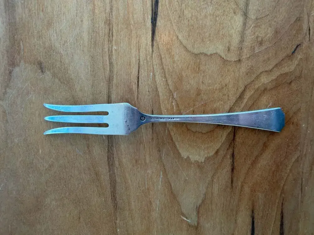Durgin Antique Sterling Silver Lemon Fork‎ 4.5